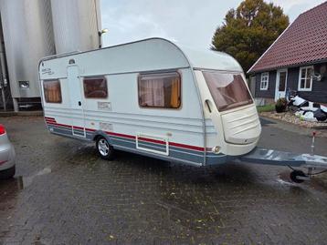 Home car 500 , bj 2003 , enkele bedden, rondzit, voortent  beschikbaar voor biedingen