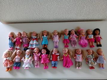 21 Schattige EVI LOVE poppetjes van SIMBA TOYS beschikbaar voor biedingen