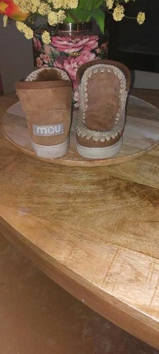 Mou kinderschoenen  beschikbaar voor biedingen