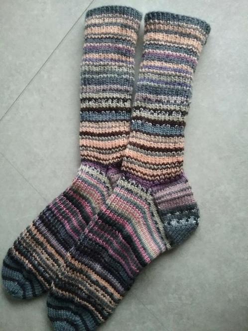 Mooie nieuwe handgebreide warme,dikke  sokken MAAT 40/41, Kleding | Dames, Sokken en Kousen, Nieuw, Maat 39 t/m 42, Ophalen of Verzenden