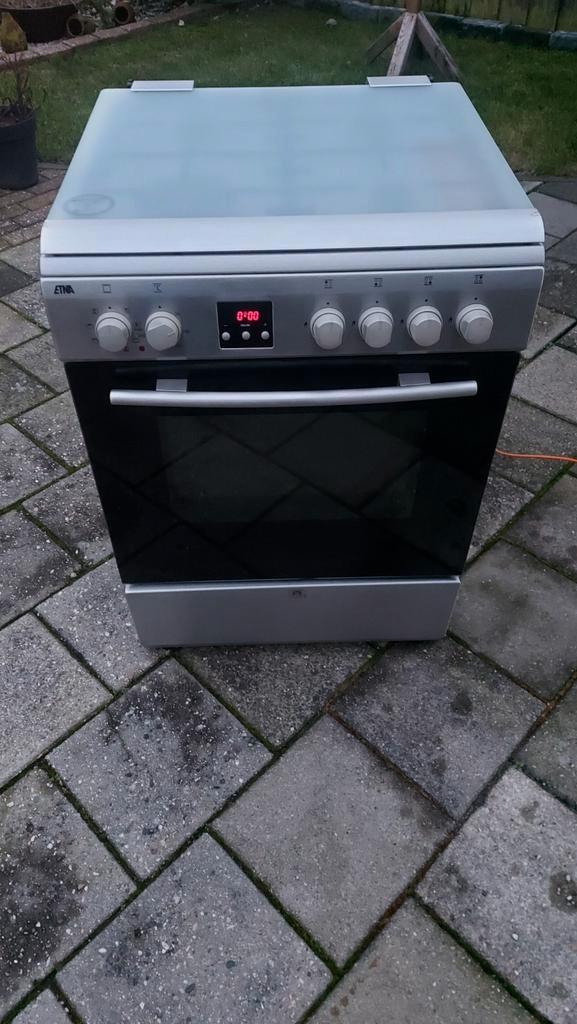 Keurig netjes gasfornuis van Etna, Witgoed en Apparatuur, Fornuizen, Gebruikt, Vrijstaand, Gas, 4 kookzones, 85 tot 90 cm, Ophalen