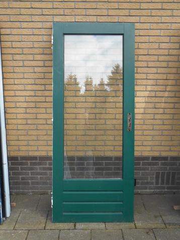 hardhouten buitendeur 82.5 x 201 dubbelglas beschikbaar voor biedingen