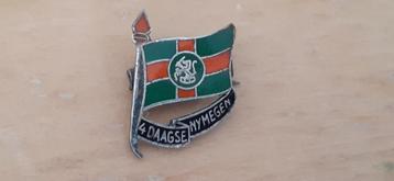 Oude broche Nijmeegse vierdaagse. Geëmailleerd. beschikbaar voor biedingen
