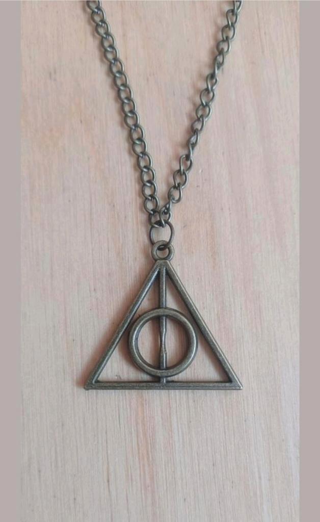 Deathly Hallows ketting, Harry Potter, Verzamelen, Harry Potter, Nieuw, Replica, Ophalen of Verzenden
