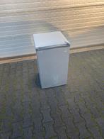 Tafelmodel koelkast, Witgoed en Apparatuur, Koelkasten en IJskasten, 100 tot 150 liter, Zo goed als nieuw, Met vriesvak, Ophalen