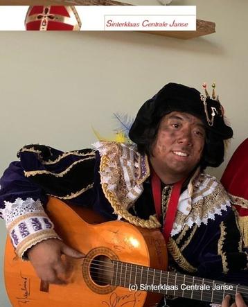 Sinterklaas én Muziekpiet met gitaar beschikbaar voor biedingen