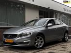 Volvo S60 1.6 T3 Momentum | Airco | Navi | Cruise, Auto's, Voorwielaandrijving, Gebruikt, 4 cilinders, 150 pk