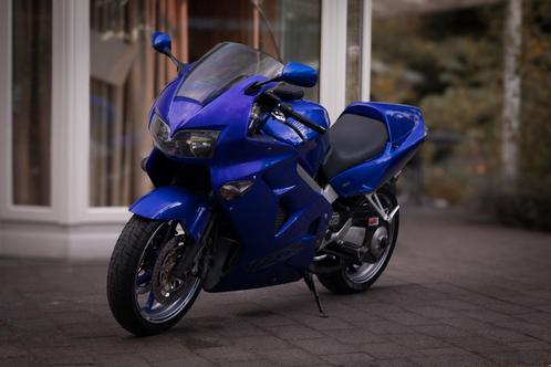 Honda VFR800 2002, 36.000km, Motoren, Motoren | Honda, Particulier, Toermotor, Ophalen of Verzenden
