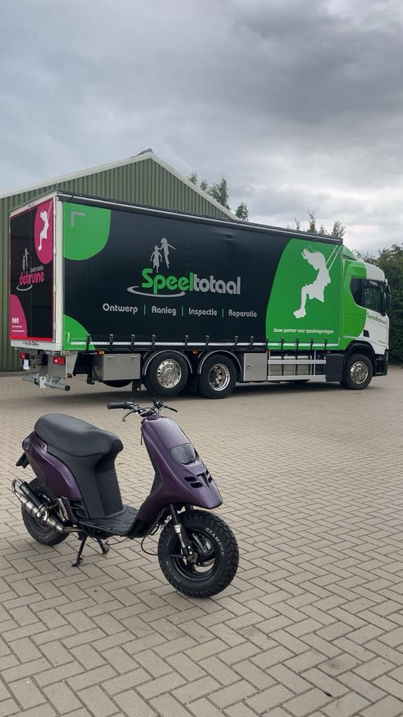 Piaggio typhoon 70cc stage 6, Fietsen en Brommers, Scooters | Piaggio, Zo goed als nieuw, Overige modellen, Maximaal 45 km/u, Tweetakt