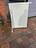 Radiator 60x90 en 80x70 incl beugels, Doe-het-zelf en Verbouw, Verwarming en Radiatoren, Ophalen, Zo goed als nieuw, Radiator