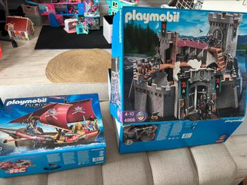 Playmobil kasteel valkenridders 4866 en piratenschip beschikbaar voor biedingen