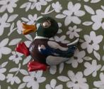 Vintage blikken/emaille meerkleurige eend (kinder) broche., Ophalen of Verzenden, Gebruikt, Dier of Natuur, Speldje of Pin