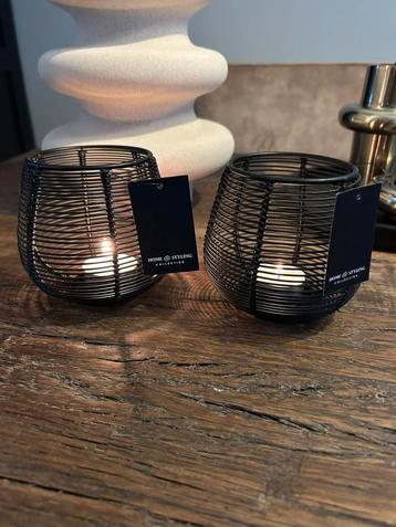 2 ZWART METALEN SFEERLICHTJES  🖤🖤 PLUS BOLSIUSKAARSJES beschikbaar voor biedingen