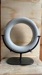 Ronde steen op robuuste houder stenen cirkel op sokkel, Ophalen, Nieuw