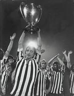 GEZOCHT Ajax juventus 1973 krant, Eén persoon