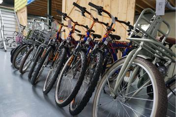 Tweedehands kinderfietsen – rijklaar met garantie en service beschikbaar voor biedingen