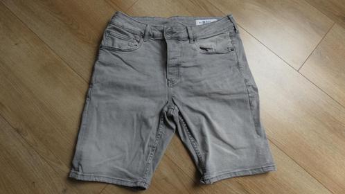 Lichtgrijze korte broek van de WE Blue Ridge, Kleding | Heren, Spijkerbroeken en Jeans, Zo goed als nieuw, W32 (confectie 46) of kleiner