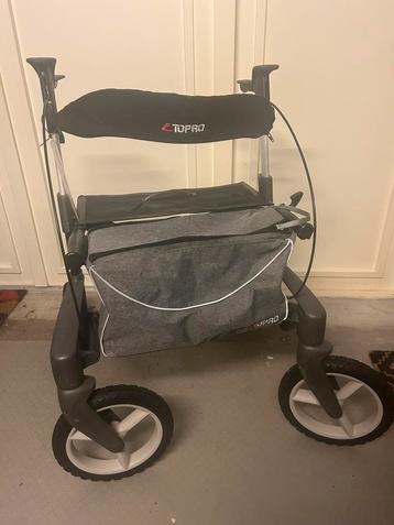 Rollator Toppro met tasje beschikbaar voor biedingen