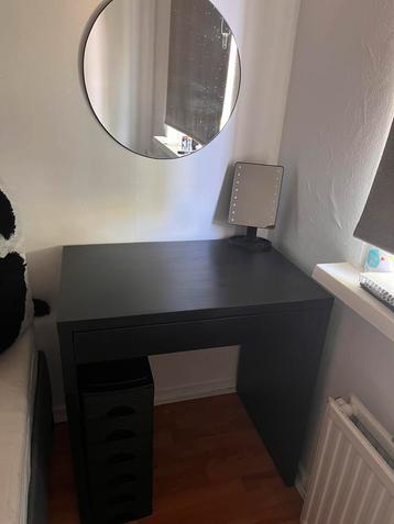IKEA MICKE bureau/ kaptafel