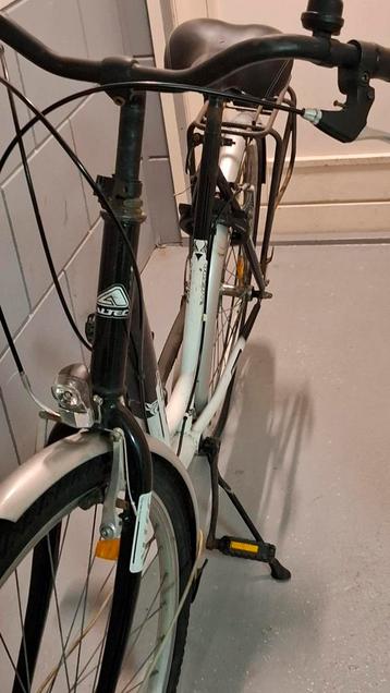 Stadsfiets van het merk Altec - wit beschikbaar voor biedingen