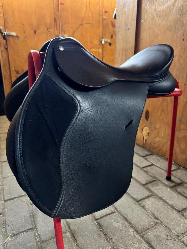 Wintec VZH zadel 16" 2 maanden oud, Dieren en Toebehoren, Paarden en Pony's | Zadels, Zo goed als nieuw, Overige soorten, Ophalen of Verzenden