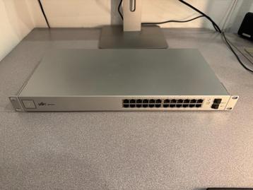 Unifi USW-24 - 24 Poort switch beschikbaar voor biedingen
