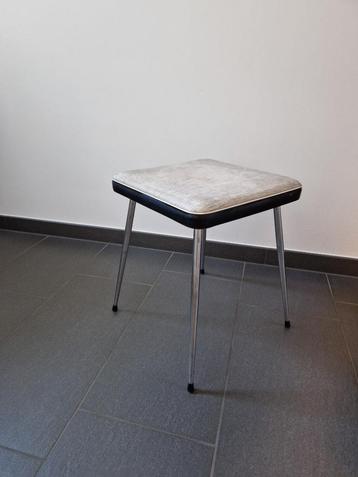 Retro Kruk / Hocker Jaren 1960  beschikbaar voor biedingen