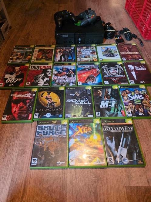 Xbox classic, Spelcomputers en Games, Spelcomputers | Xbox Original, Zo goed als nieuw, Met 1 controller, Ophalen of Verzenden