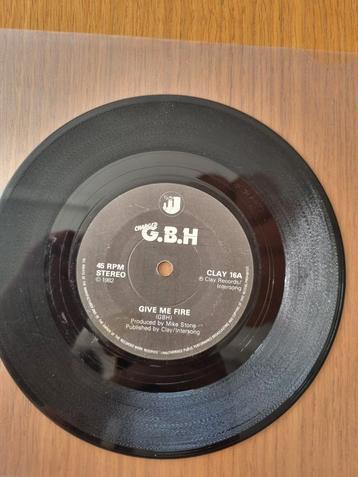 G.B.H. - Give Me Fire 7" Single (1982)- Britse Punk Klassie beschikbaar voor biedingen