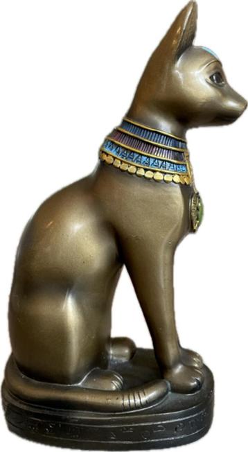 2 x Egyptisch beeld Bastet. Kat Egypte. Als nieuw. beschikbaar voor biedingen