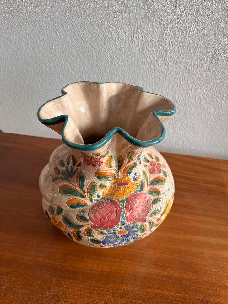 Vintage Deruta Aardewerk Vaas - Handbeschilderd, Huis en Inrichting, Woonaccessoires | Vazen, Gebruikt, Overige kleuren, Minder dan 50 cm