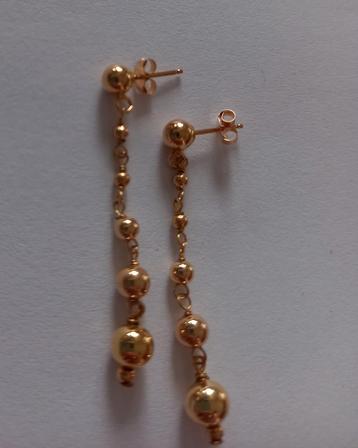 Gouden (585) hangoorbellen (3,5cm) met 5 bolletjes beschikbaar voor biedingen