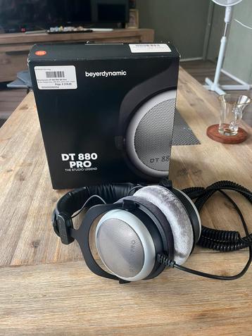 Beyerdynamic DT 880 Pro 250 Ohm Studio Hoofdtelefoon Headset beschikbaar voor biedingen