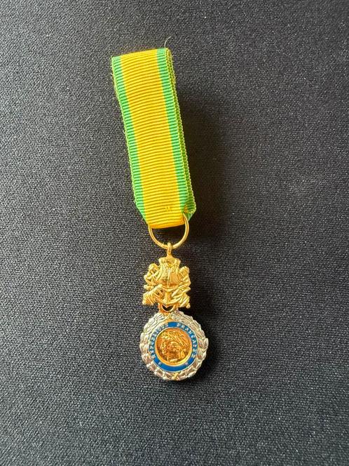 Médaille Militaire miniatuur, Verzamelen, Militaria | Algemeen, Landmacht, Lintje, Medaille of Wings, Ophalen of Verzenden
