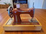 oud naaimachientje, Antiek en Kunst, Antiek | Speelgoed, Ophalen of Verzenden