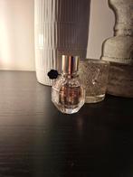 Viktor & Rolf Flowerbomb 30ml - Zo goed als nieuw, Sieraden, Tassen en Uiterlijk, Uiterlijk | Parfum, Ophalen of Verzenden