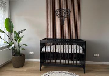 Complete Babykamer zwart - Bed, Commode & Kast beschikbaar voor biedingen