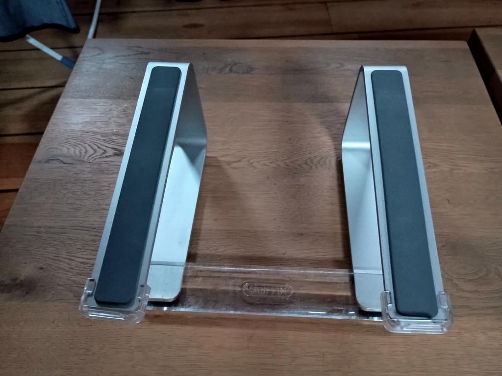 Griffin Laptop Steun - Uit elkaar te halen, Ophalen of Verzenden, Gebruikt, Griffin