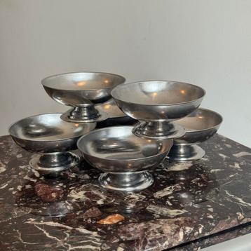 Franse vintage rvs coupes beschikbaar voor biedingen