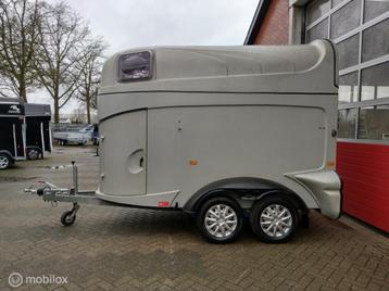 Mooie nette Polyester Humbaur pegasus. Aluminium vloer. beschikbaar voor biedingen