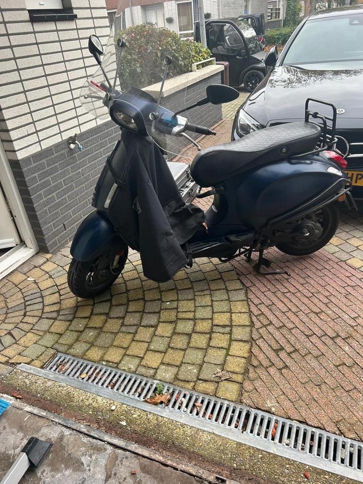 Vespa Sprint Dec 2014 - Weinig gebruikt, 15.000km, Fietsen en Brommers, Brommeronderdelen | Scooters, Zo goed als nieuw, Vespa
