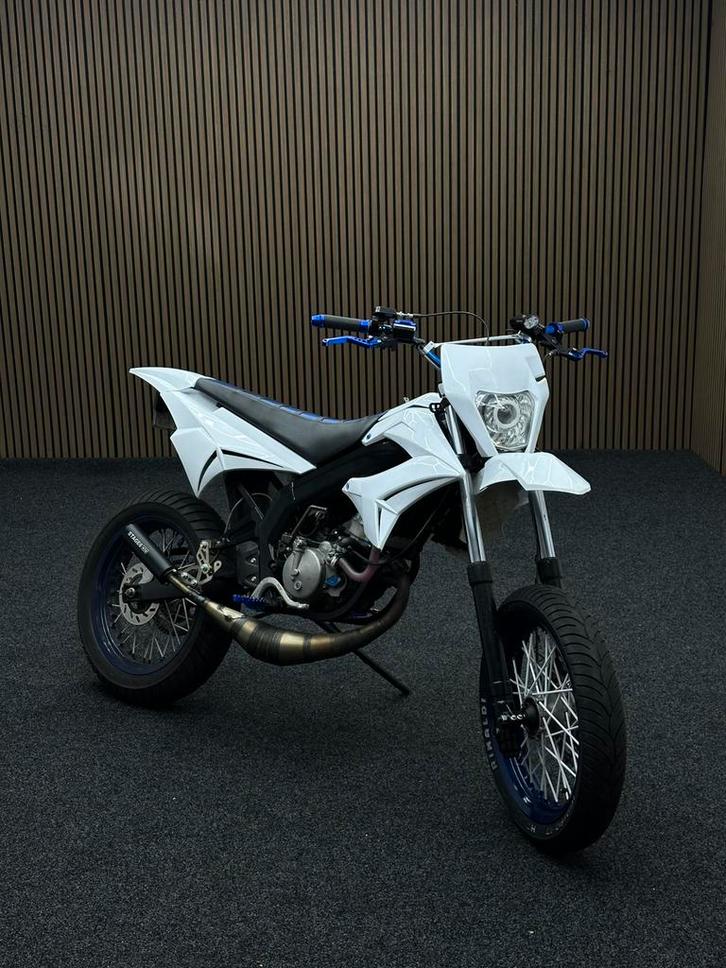 Derbi senda sm xtreme 2005, Fietsen en Brommers, Brommers | Derbi, Zo goed als nieuw, Ophalen