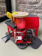 Brandweerkazerne voor bij Houten treinbaan, Kinderen en Baby's, Speelgoed | Houten speelgoed, Ophalen of Verzenden, Zo goed als nieuw