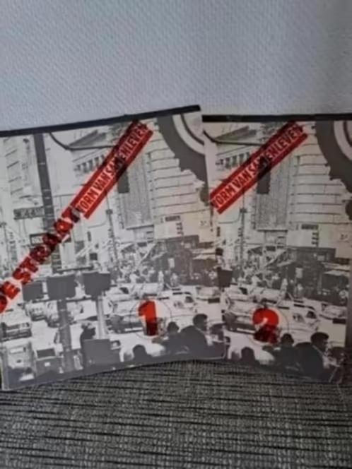 DE STRAAT / vorm van samenleven / Van Abbemuseum (1972), Boeken, Kunst en Cultuur | Architectuur, Gelezen, Architecten, Ophalen of Verzenden