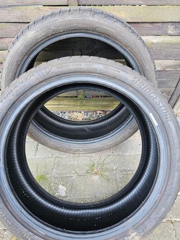 225 40 19 Bridgestone zomerbanden 2 stuks 6mm beschikbaar voor biedingen