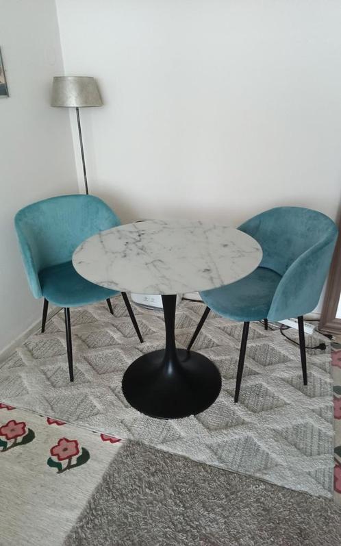 Marmeren Eettafel met 2 Stoeltjes, Huis en Inrichting, Tafels | Eettafels, Zo goed als nieuw, Minder dan 50 cm, Minder dan 50 cm