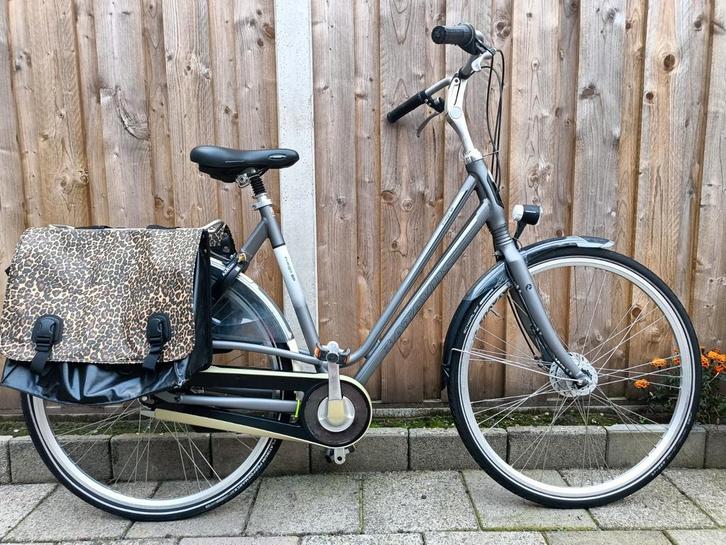 Te koop MOET VANDAAG WEG zeer fijne en goed rijdende Batavus, Fietsen en Brommers, Fietsen | Dames | Damesfietsen, Gebruikt, Batavus