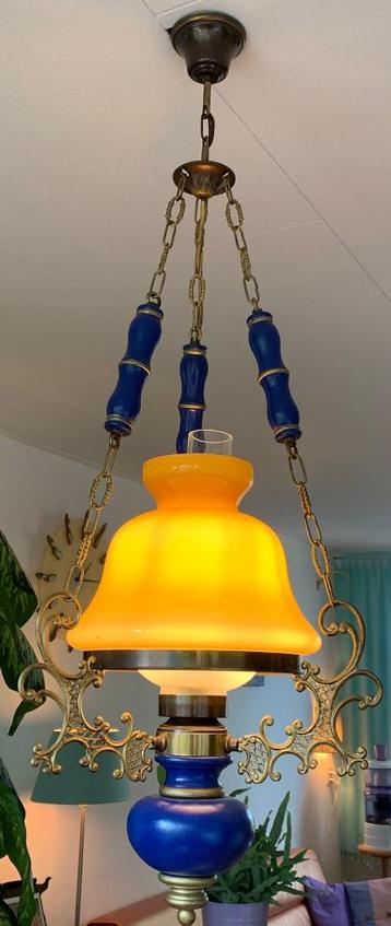 Vintage plafond hanglamp gele glazen kap beschikbaar voor biedingen
