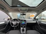 Volkswagen Golf 1.2 TSI Highline Panorama|Carplay|DealerOndh, Voorwielaandrijving, Euro 5, Gebruikt, 4 cilinders
