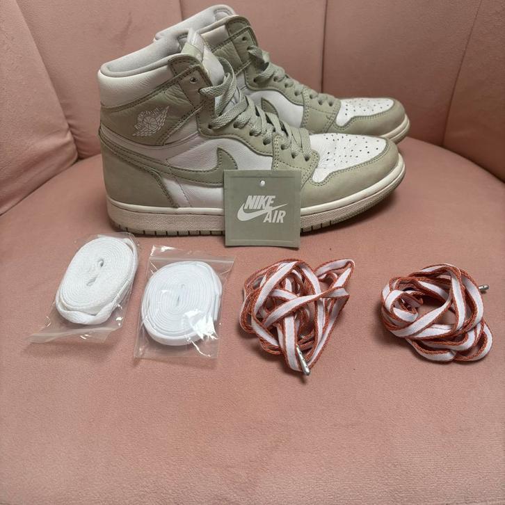 Nike Jordan 1 Seafoam maat 38, Kleding | Dames, Schoenen, Gedragen, Sneakers of Gympen, Ophalen of Verzenden